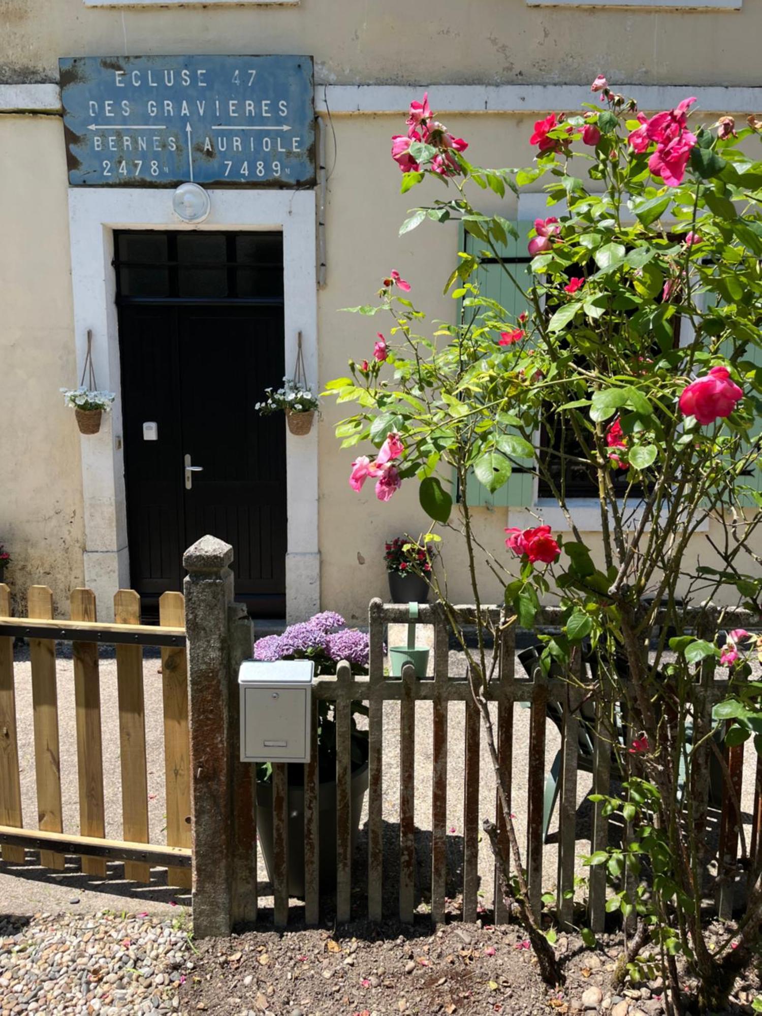 Maison Eclusiere Le Coup De Pompe Meilhan-sur-Garonne Exteriér fotografie