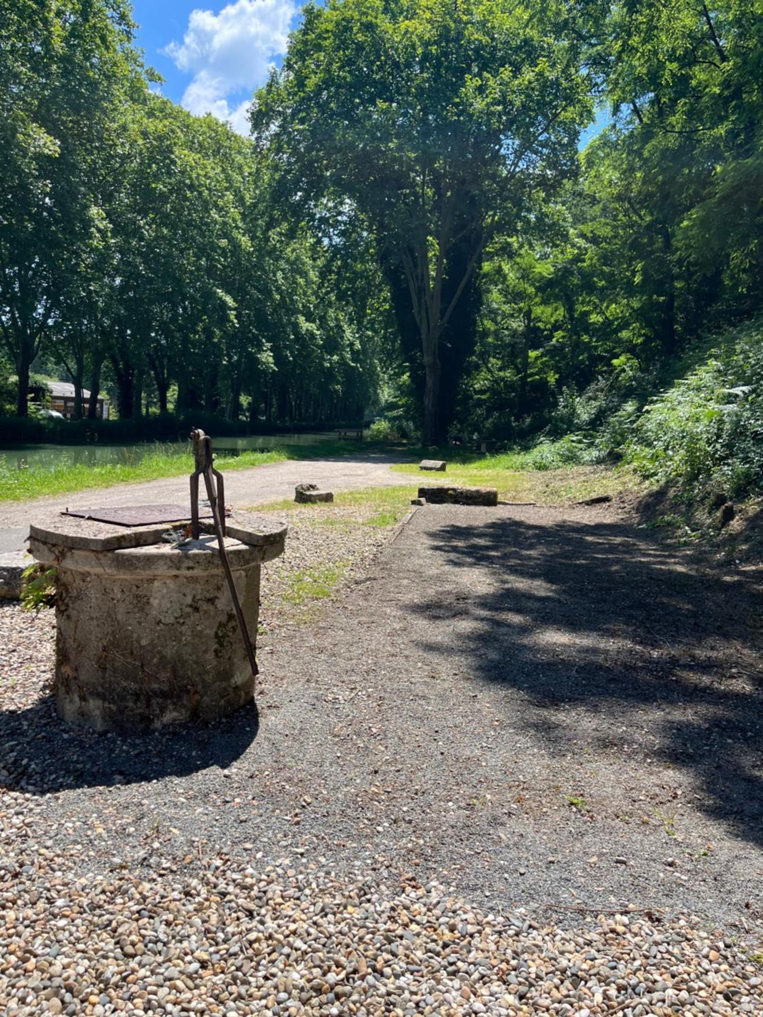 Maison Eclusiere Le Coup De Pompe Meilhan-sur-Garonne Exteriér fotografie