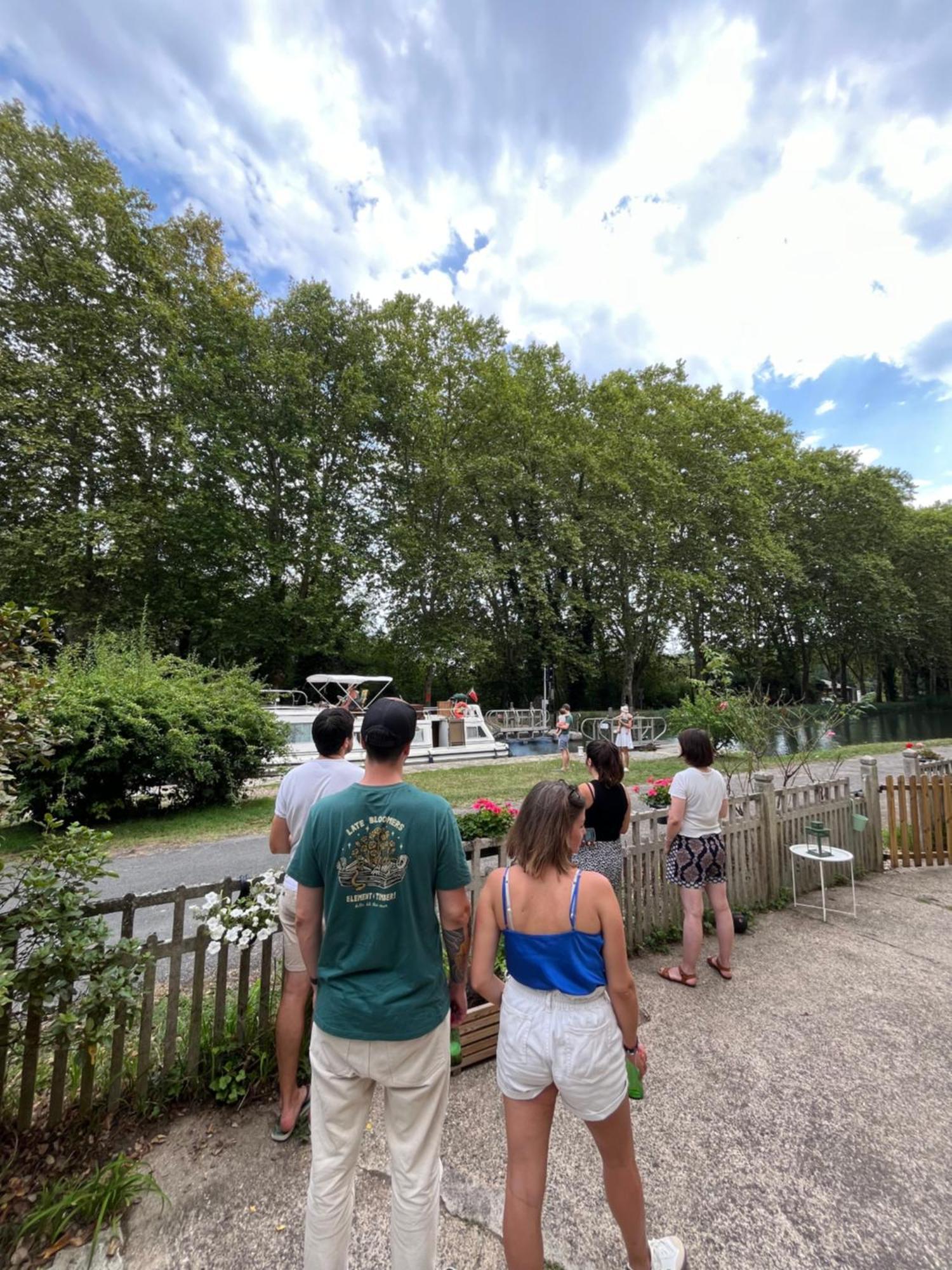Maison Eclusiere Le Coup De Pompe Meilhan-sur-Garonne Exteriér fotografie