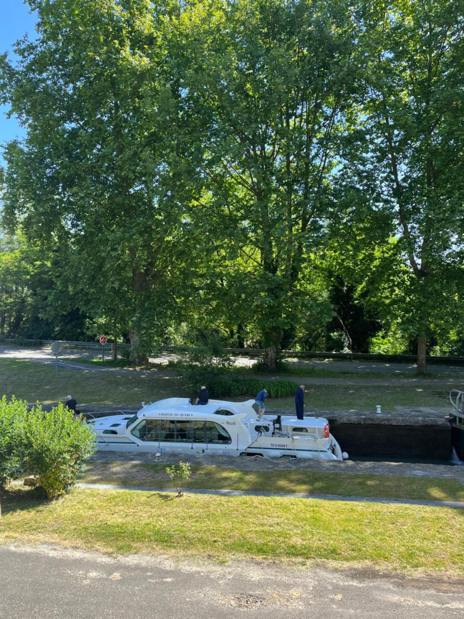 Maison Eclusiere Le Coup De Pompe Meilhan-sur-Garonne Exteriér fotografie